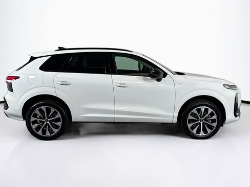 New 2026 Audi Q3 quattro 2.0T AWD/4WD image 4