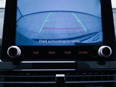 Used 2024 Mitsubishi Eclipse Cross Black Edition image 13