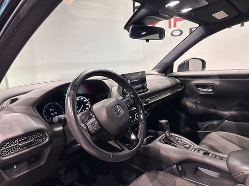 Used 2023 Honda HR-V Sport image 9