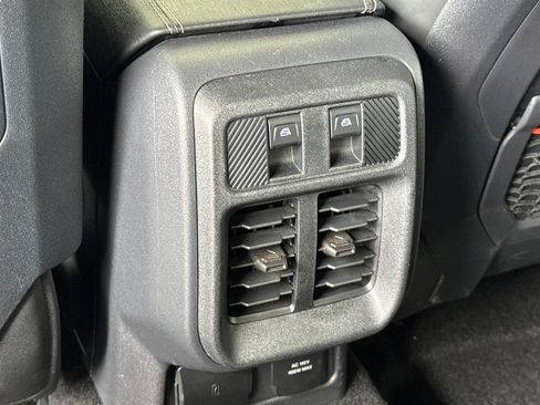 Used 2025 Ford Bronco Raptor AWD/4WD image 16