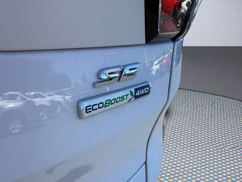 Used 2018 Ford Escape SE AWD/4WD image 7
