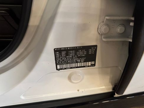 Used 2020 Honda HR-V Sport image 31