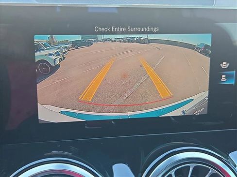 Used 2020 Mercedes-Benz GLB 250 image 12