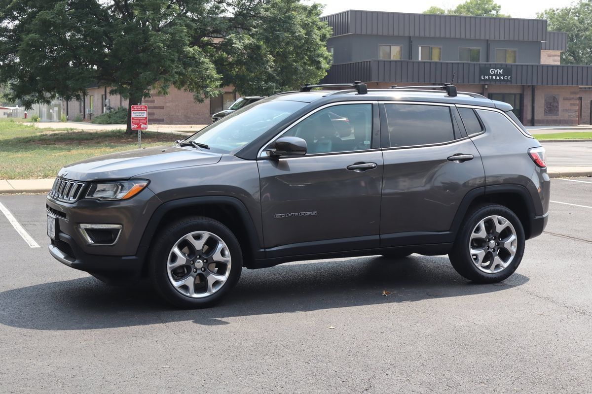 Used 2019 Jeep Compass Limited AWD/4WD image 10