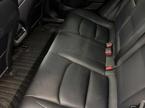 Used 2021 Tesla Model 3 Standard Range Plus RWD image 6