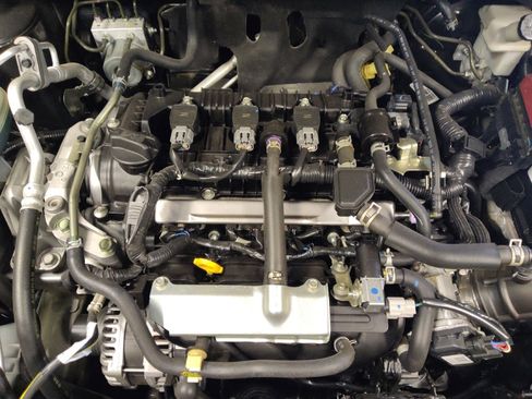 Used 2023 Nissan Kicks S FWD image 30