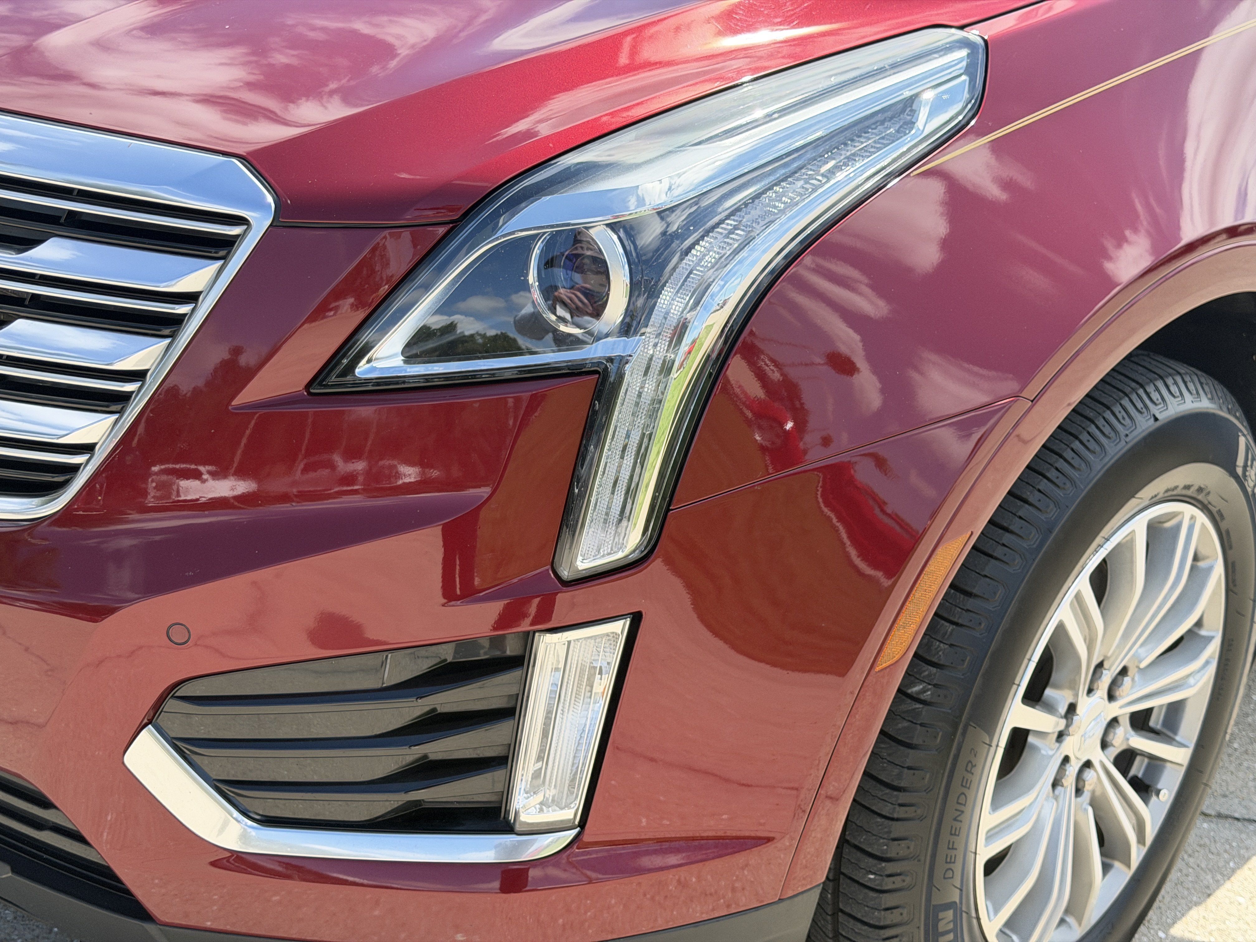 Used 2017 Cadillac XT5 Luxury w/ Driver Awareness Package FWD image 8