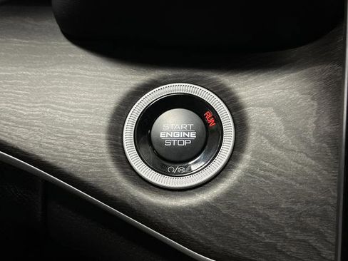 New 2025 Jeep Grand Cherokee L Limited w/ Trailer Tow Package image 22