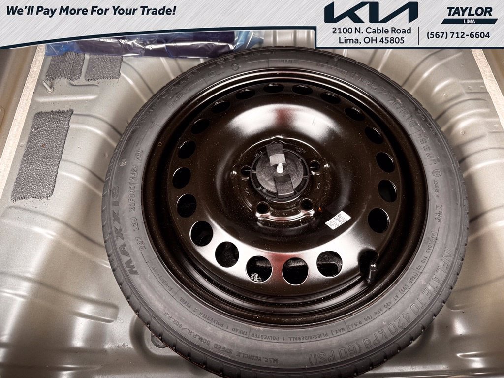 Used 2025 Chevrolet Trax LT FWD image 24