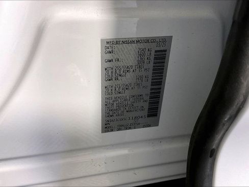 Certified 2025 Nissan Murano SL image 42