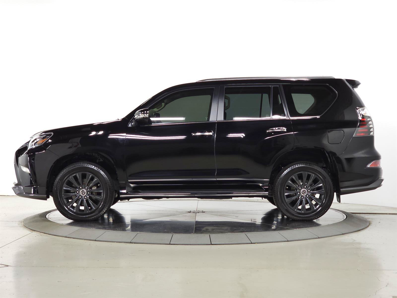 Certified 2023 Lexus GX 460 Premium w/ Accessory Package AWD/4WD image 5