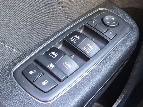 Used 2018 Dodge Charger SXT Plus w/ Blacktop Package image 24