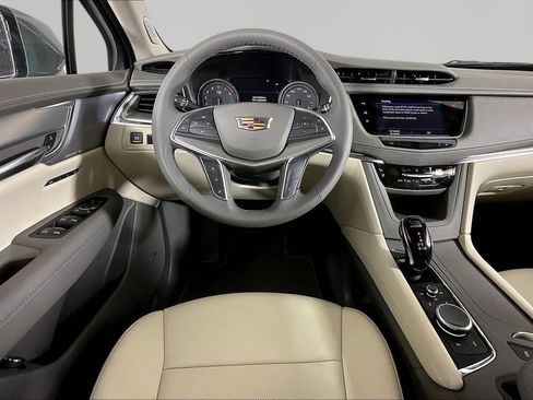 New 2026 Cadillac XT5 Premium Luxury image 11
