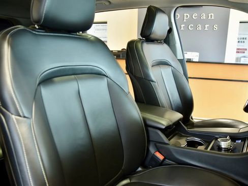 Used 2024 Jeep Grand Cherokee L Limited AWD/4WD image 29