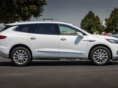 Used 2020 Buick Enclave Essence w/ Trailering Package, 5000 lbs. AWD/4WD image 5