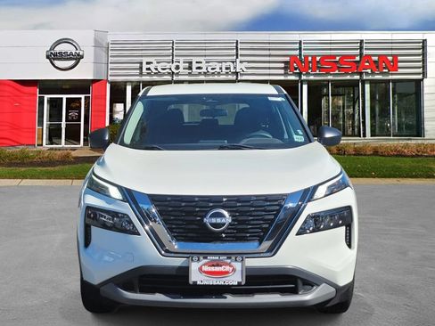 Used 2023 Nissan Rogue S AWD/4WD image 2