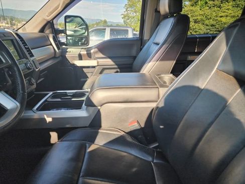Used 2020 Ford F450 Lariat AWD/4WD image 3