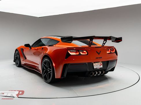 Used 2019 Chevrolet Corvette ZR1 RWD image 5