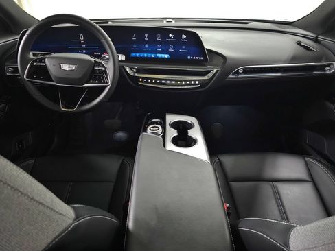 Certified 2024 Cadillac Lyriq Tech AWD/4WD image 17