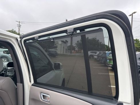 Used 2015 Honda Pilot Touring image 18