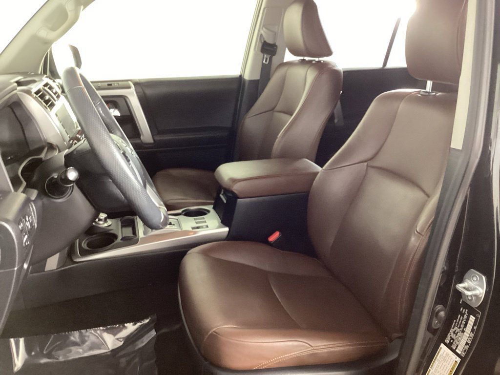 Used 2021 Toyota 4Runner Limited AWD/4WD image 10