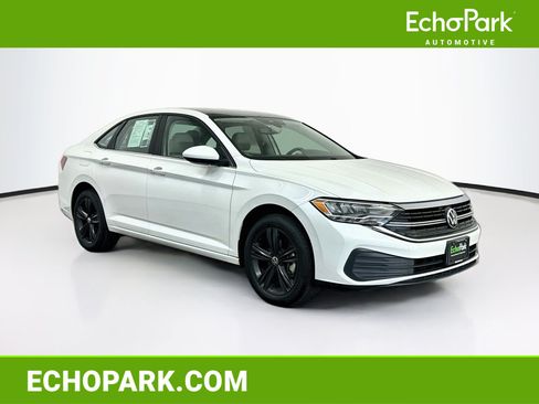Used 2023 Volkswagen Jetta SE w/ Panoramic Sunroof Package FWD image 1