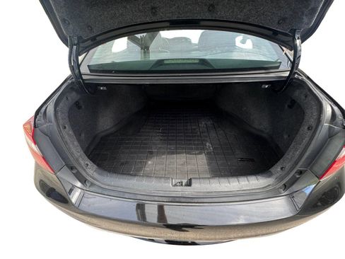 Used 2017 Honda Accord EX-L image 19