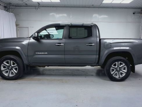 Certified 2018 Toyota Tacoma Limited AWD/4WD image 5