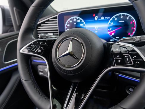 New 2025 Mercedes-Benz GLE 450 4MATIC image 25