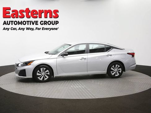 Used 2024 Nissan Altima 2.5 S FWD image 57