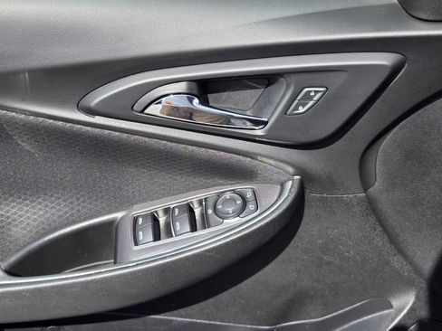 Used 2021 Chevrolet Malibu LT image 19