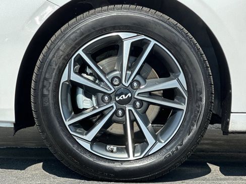 Used 2023 Kia Forte LXS image 23