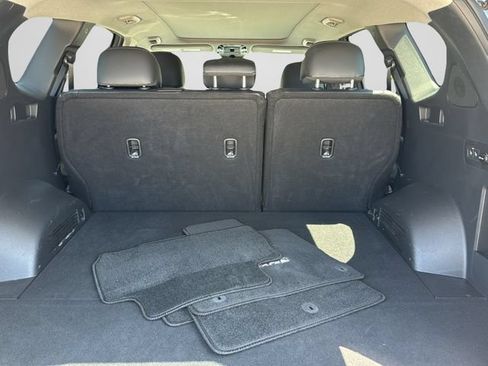 Used 2022 Hyundai Santa Fe Limited FWD image 16