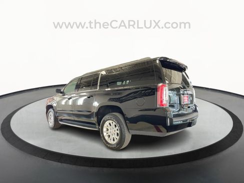 Used 2019 GMC Yukon XL SLT image 5
