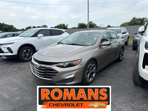 Used 2024 Chevrolet Malibu LT FWD image 1