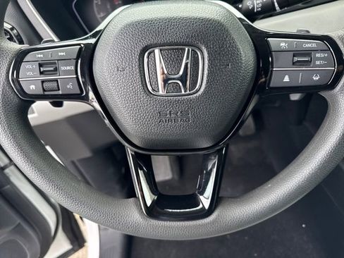 Certified 2023 Honda Pilot LX image 7