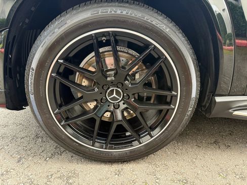 Used 2023 Mercedes-Benz GLS 450 GLS 450 4MATIC Sport Utility 4 image 10