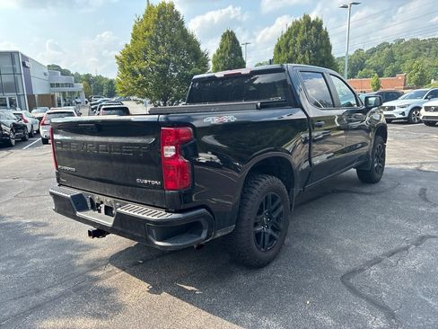 Used 2023 Chevrolet Silverado 1500 Custom AWD/4WD image 5