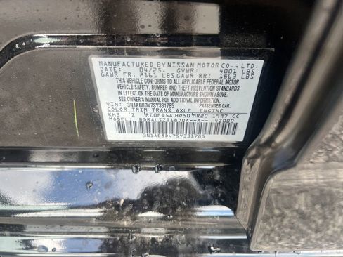 Certified 2025 Nissan Sentra SR w/ SR Premium Package FWD image 31