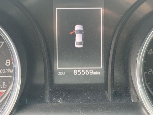 Used 2018 Toyota Camry SE FWD image 13