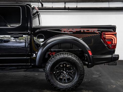 Used 2025 Ford F150 Raptor AWD/4WD image 13