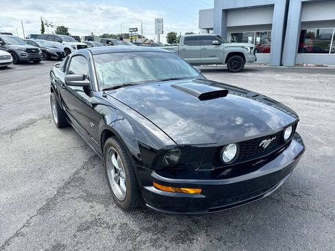 Used 2007 Ford Mustang GT RWD image 7