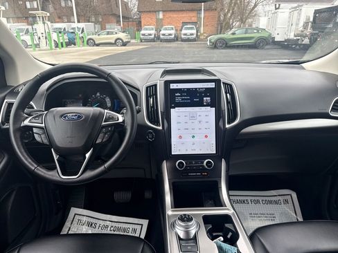 Used 2024 Ford Edge SEL w/ Convenience Package image 19