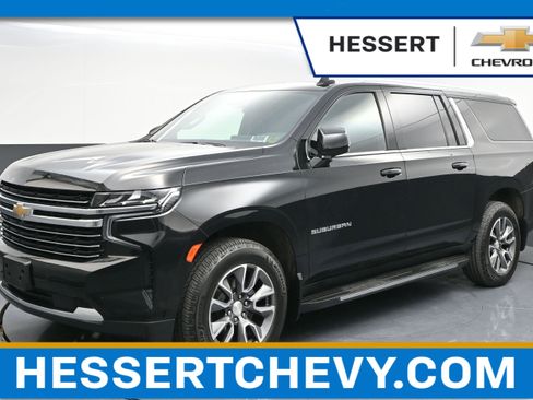 Used 2023 Chevrolet Suburban LT w/ Luxury Package image 1