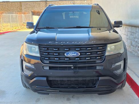 Used 2016 Ford Explorer Sport w/ Equipment Group 401A image 9