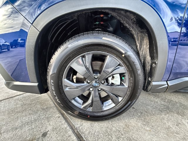 Certified 2026 Subaru Ascent Premium AWD/4WD image 10
