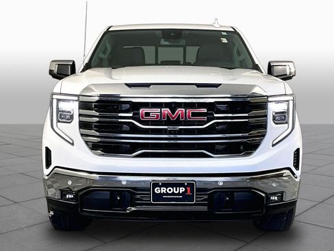 Used 2025 GMC Sierra 1500 SLT RWD image 4