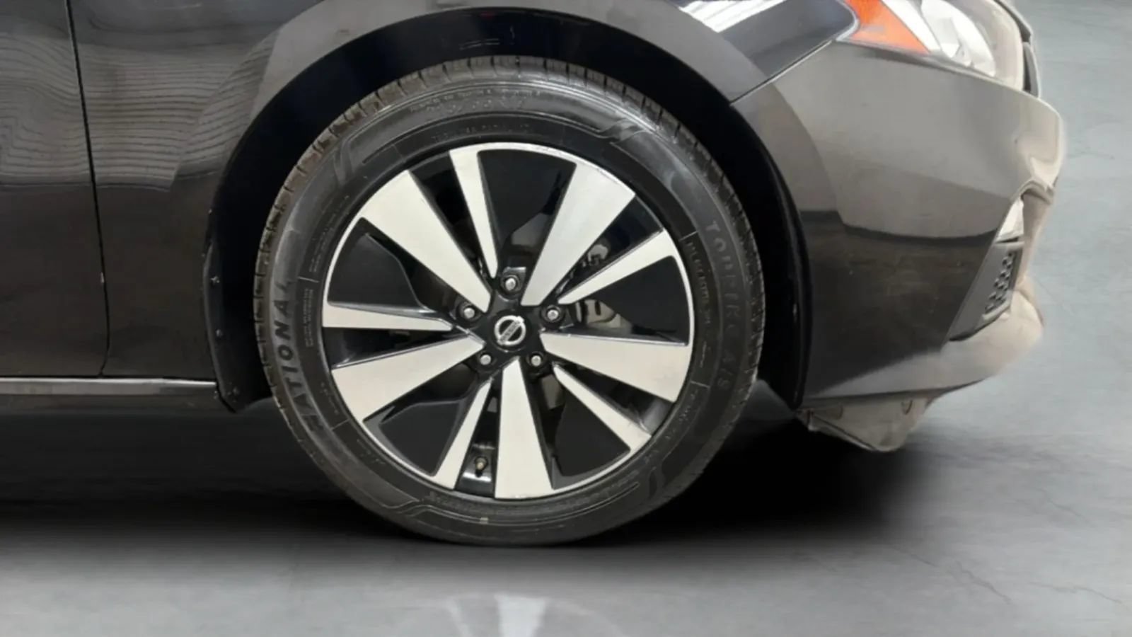 Used 2022 Nissan Altima 2.5 SV FWD image 25