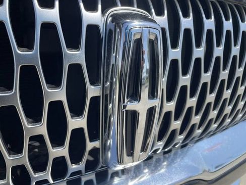 Used 2023 Lincoln Nautilus Reserve w/ Equipment Group 201A FWD image 32