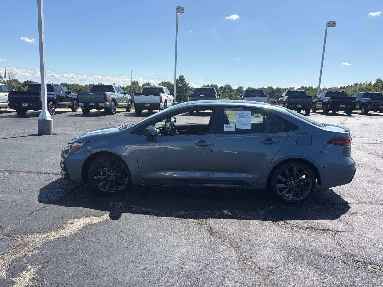 Used 2026 Toyota Corolla XSE FWD image 6
